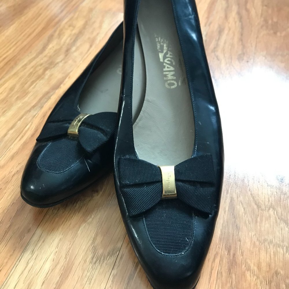 Salvatore Ferragamo Vintage Vara Bow